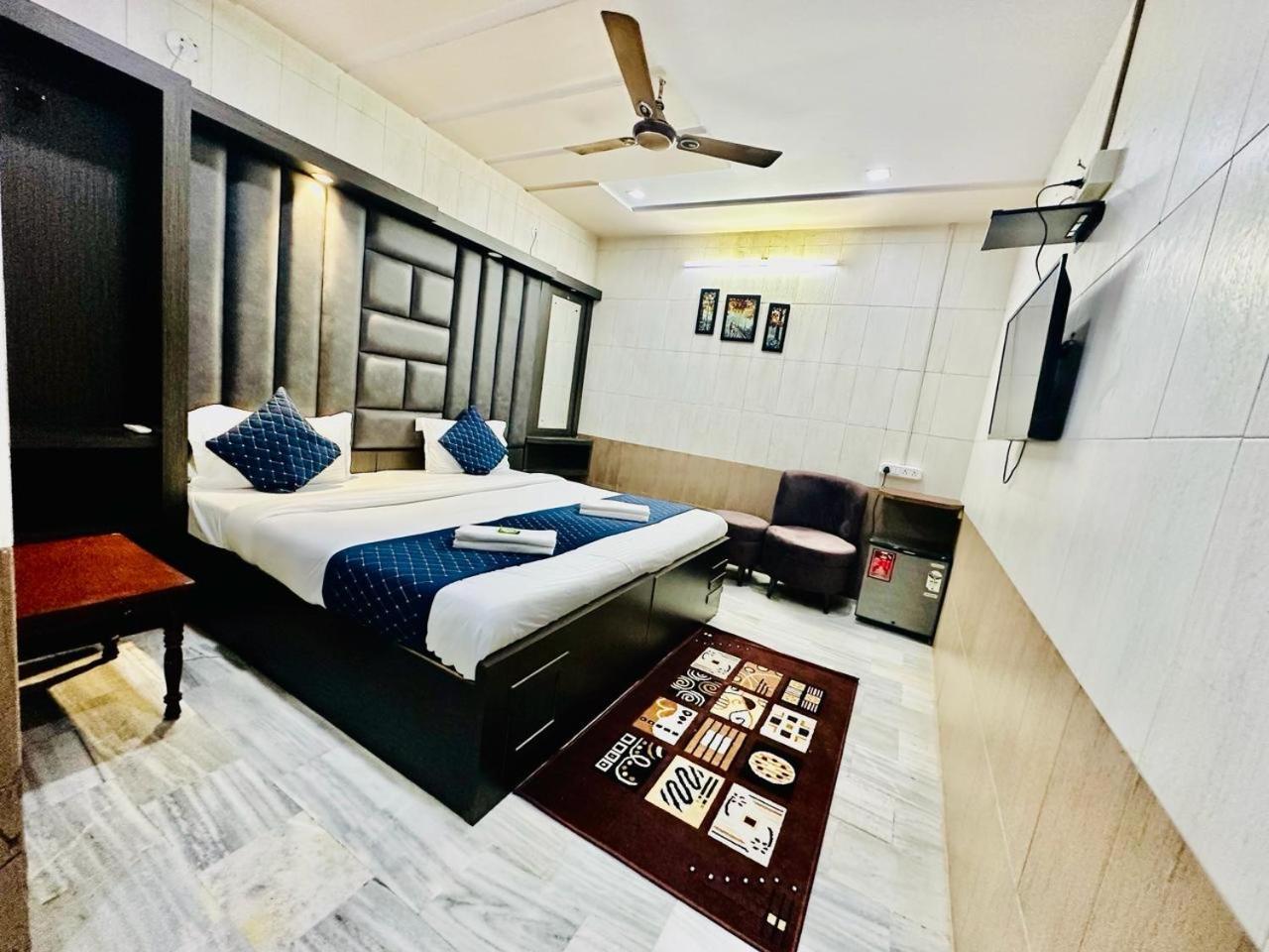 Hotel Sheela, 100M From Taj Mahal Agra  Ngoại thất bức ảnh