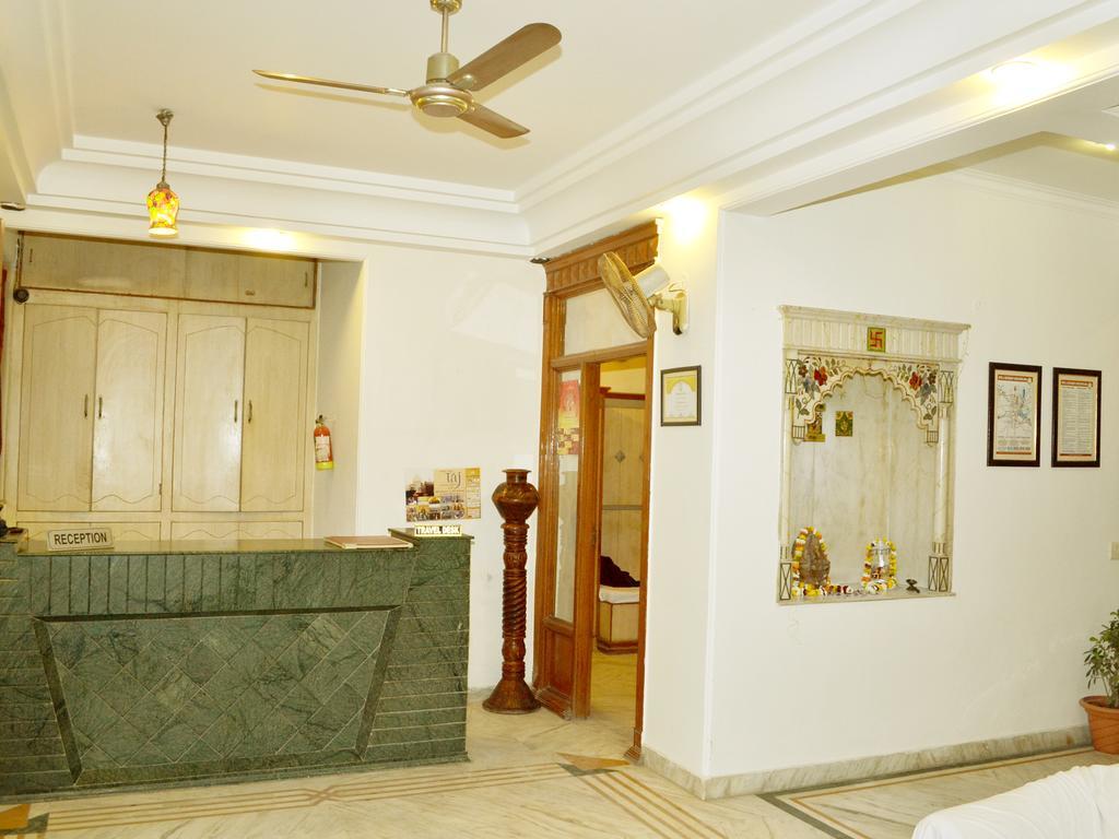 Hotel Sheela, 100M From Taj Mahal Agra  Ngoại thất bức ảnh