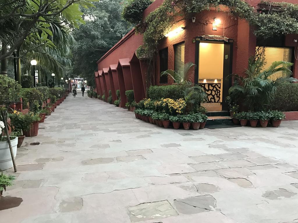 Hotel Sheela, 100M From Taj Mahal Agra  Ngoại thất bức ảnh
