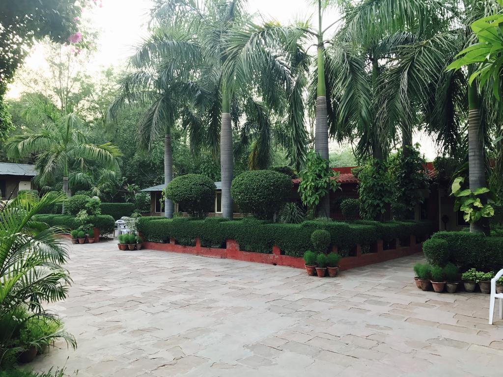 Hotel Sheela, 100M From Taj Mahal Agra  Ngoại thất bức ảnh
