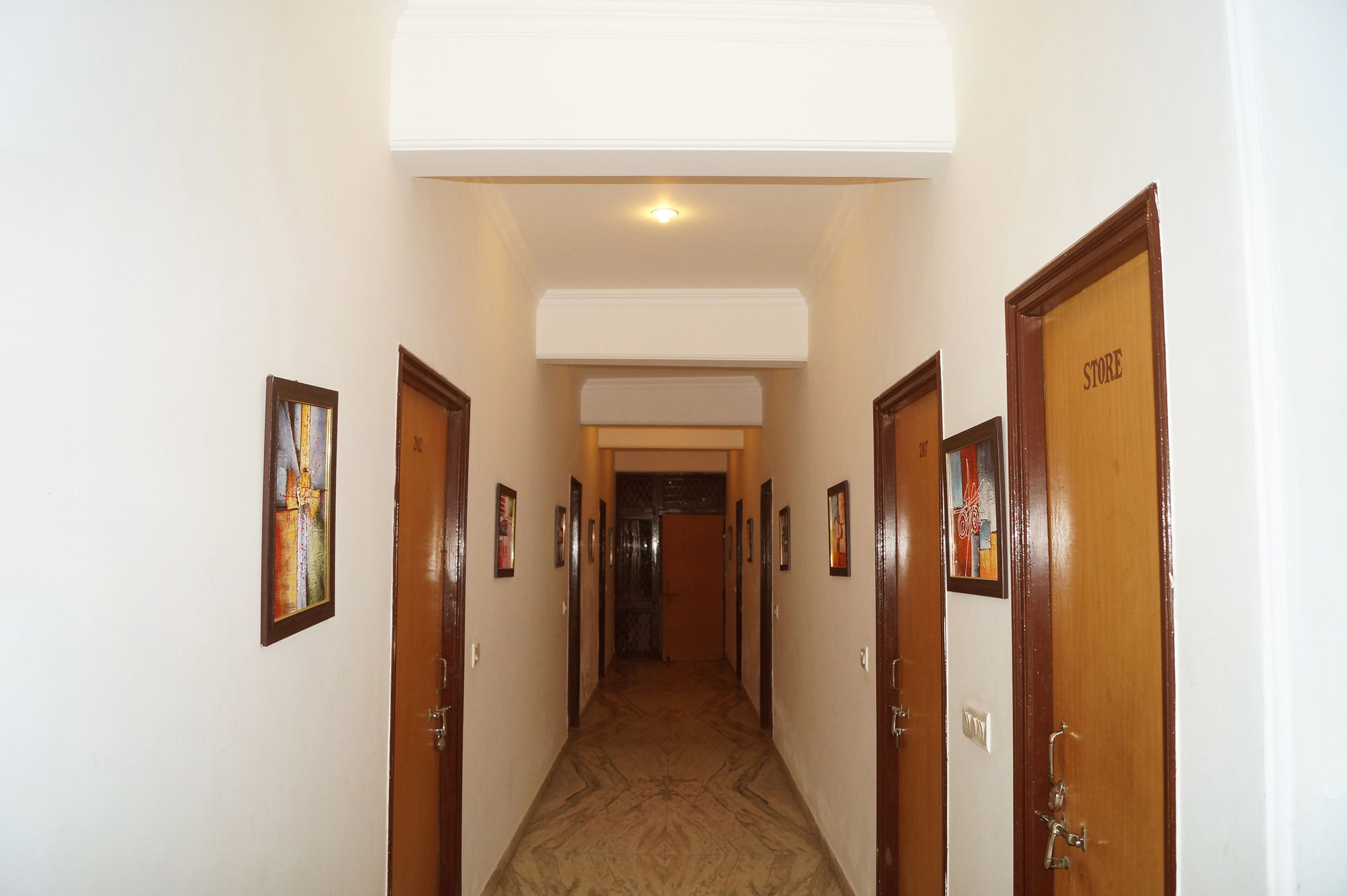 Hotel Sheela, 100M From Taj Mahal Agra  Ngoại thất bức ảnh
