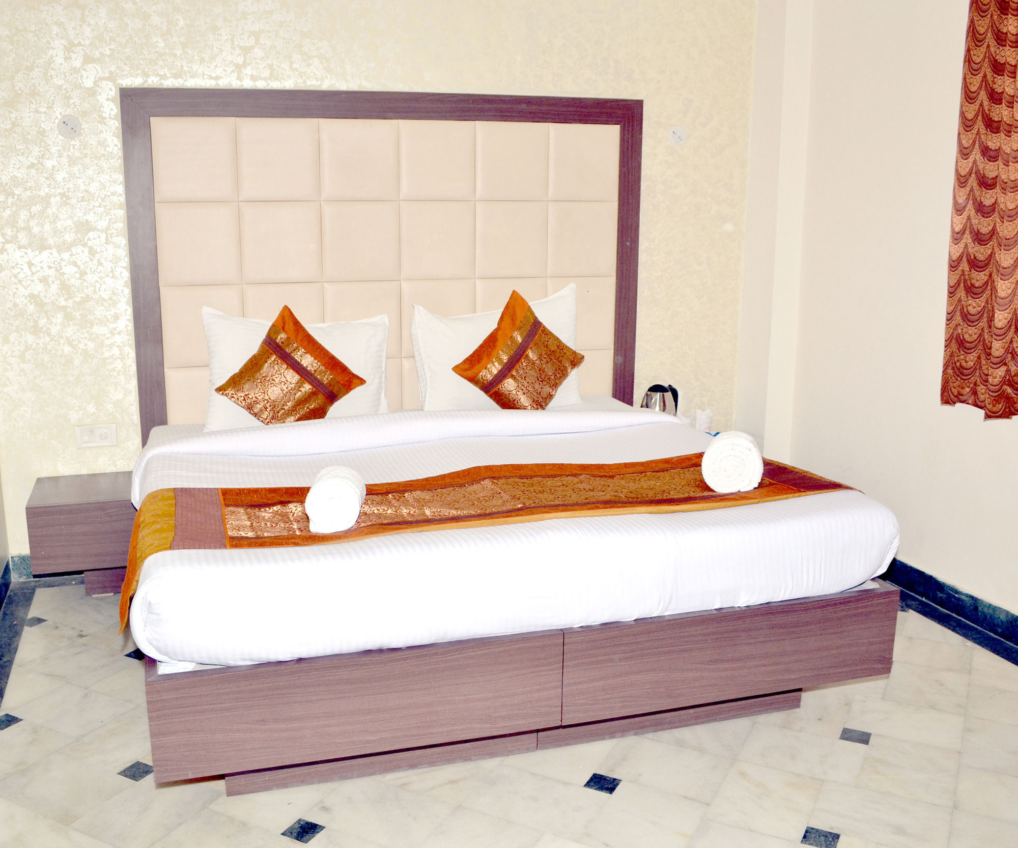 Hotel Sheela, 100M From Taj Mahal Agra  Ngoại thất bức ảnh